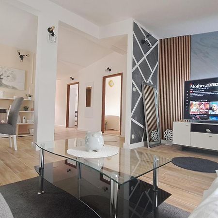 Maria Apartments Kastela Exterior photo