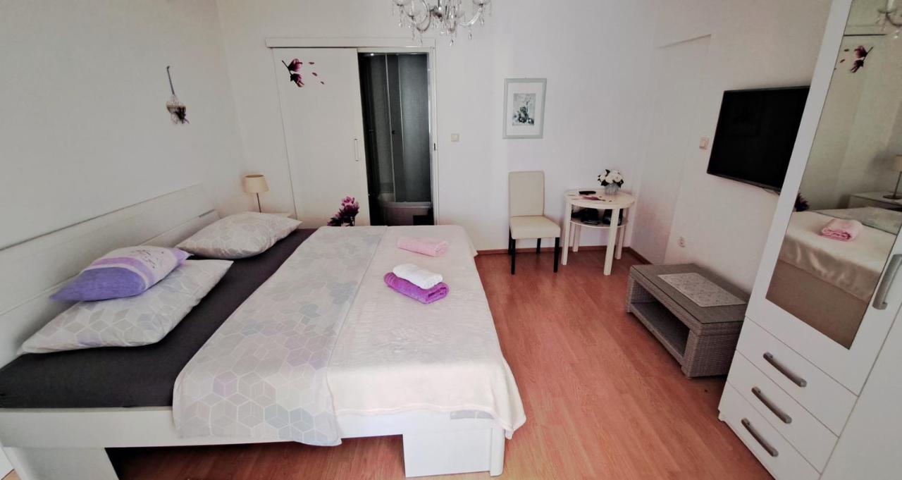 Maria Apartments Kastela Exterior photo