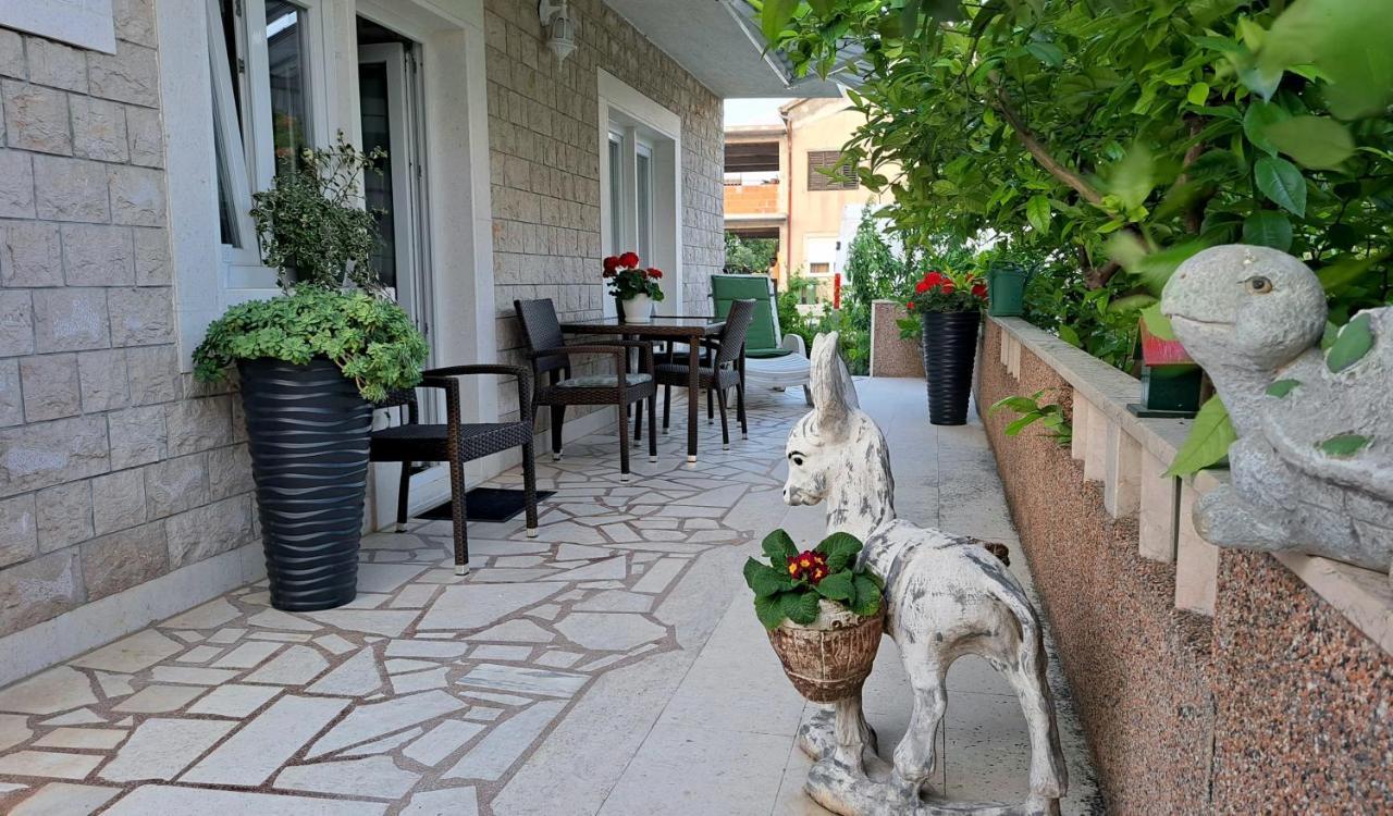 Maria Apartments Kastela Exterior photo